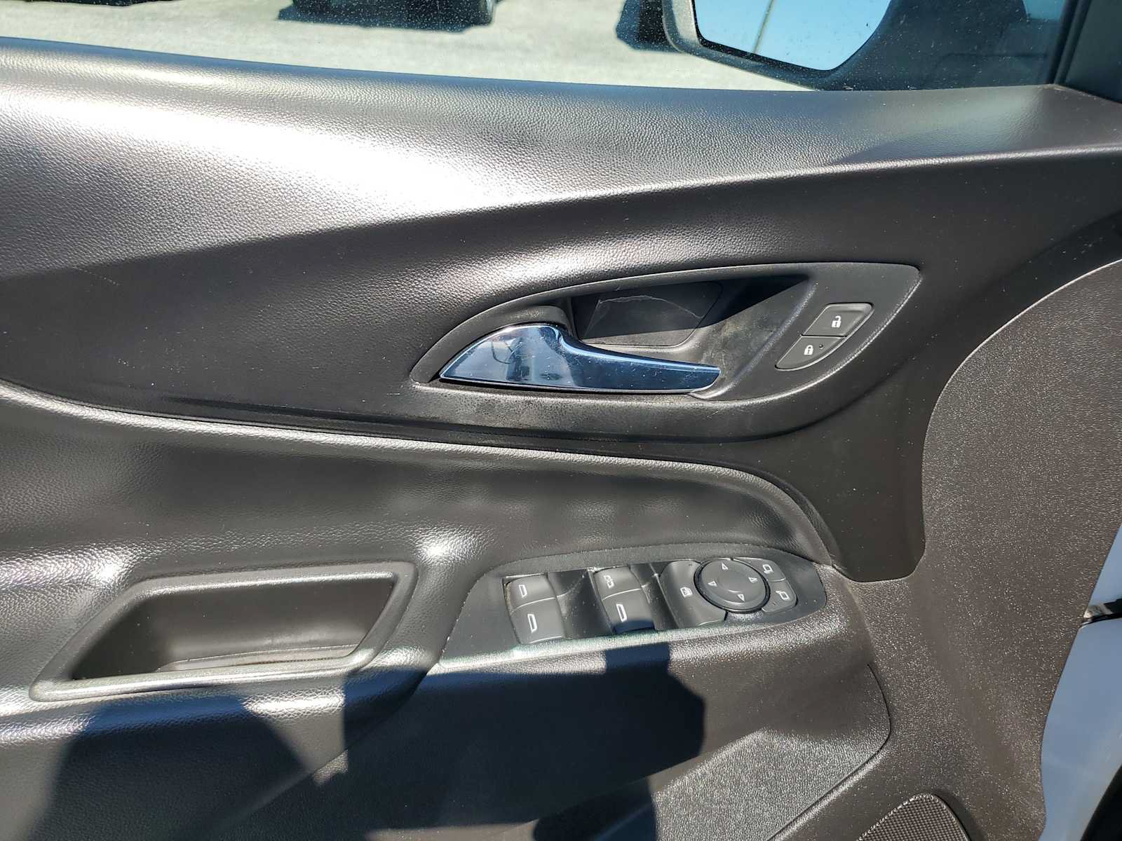 Used 2018 Chevrolet Equinox LT AWD/4WD image 22
