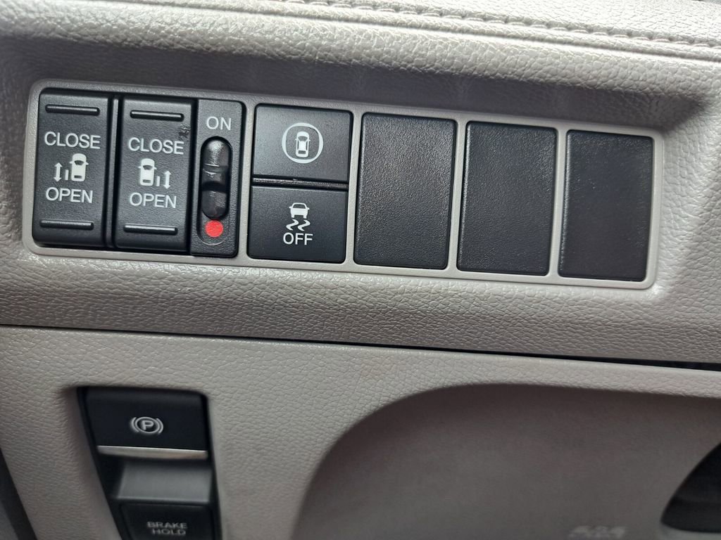 Used 2023 Honda Odyssey EX image 16