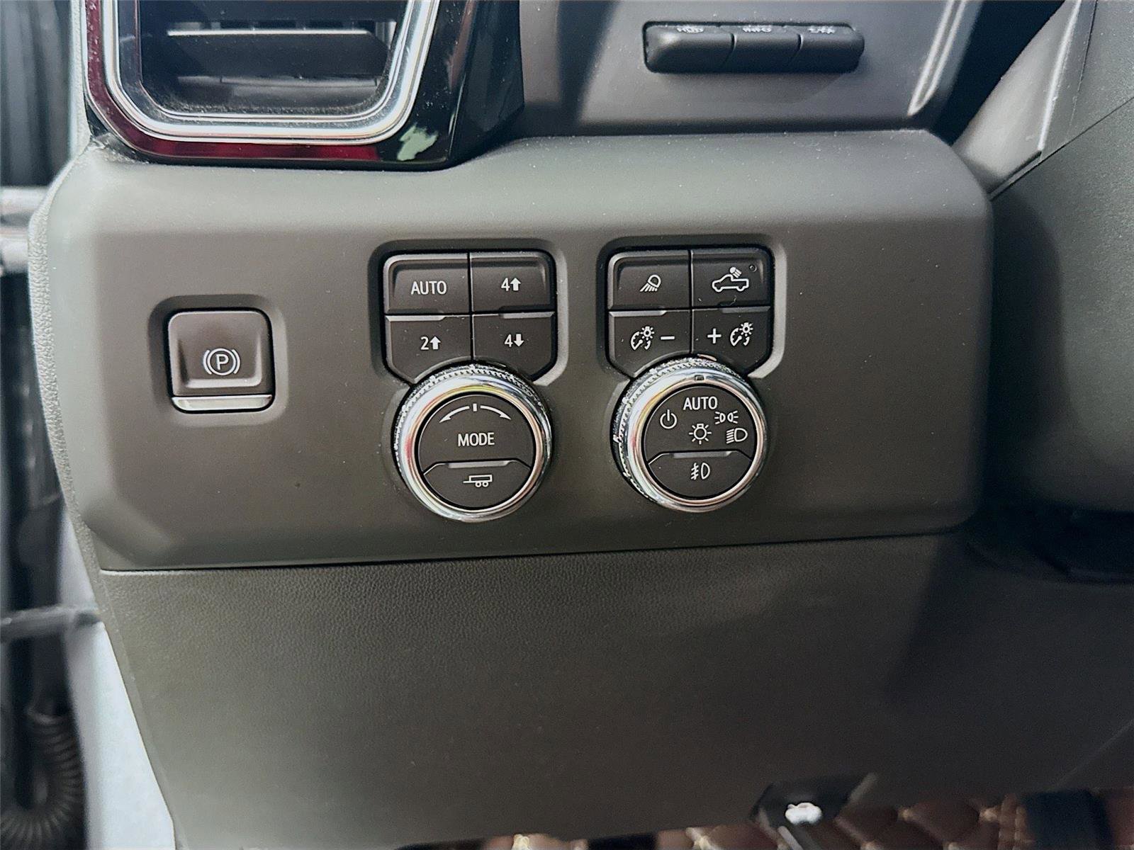 Used 2023 GMC Sierra 1500 Denali Ultimate AWD/4WD image 6