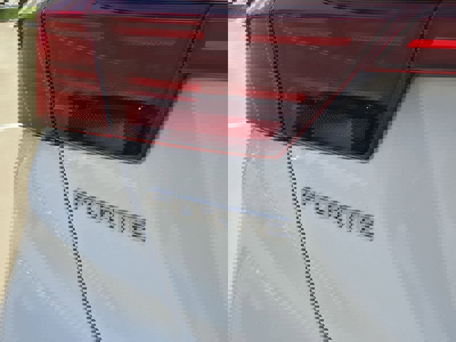 Used 2022 Kia Forte GT-Line w/ GT-Line Premium Package image 12