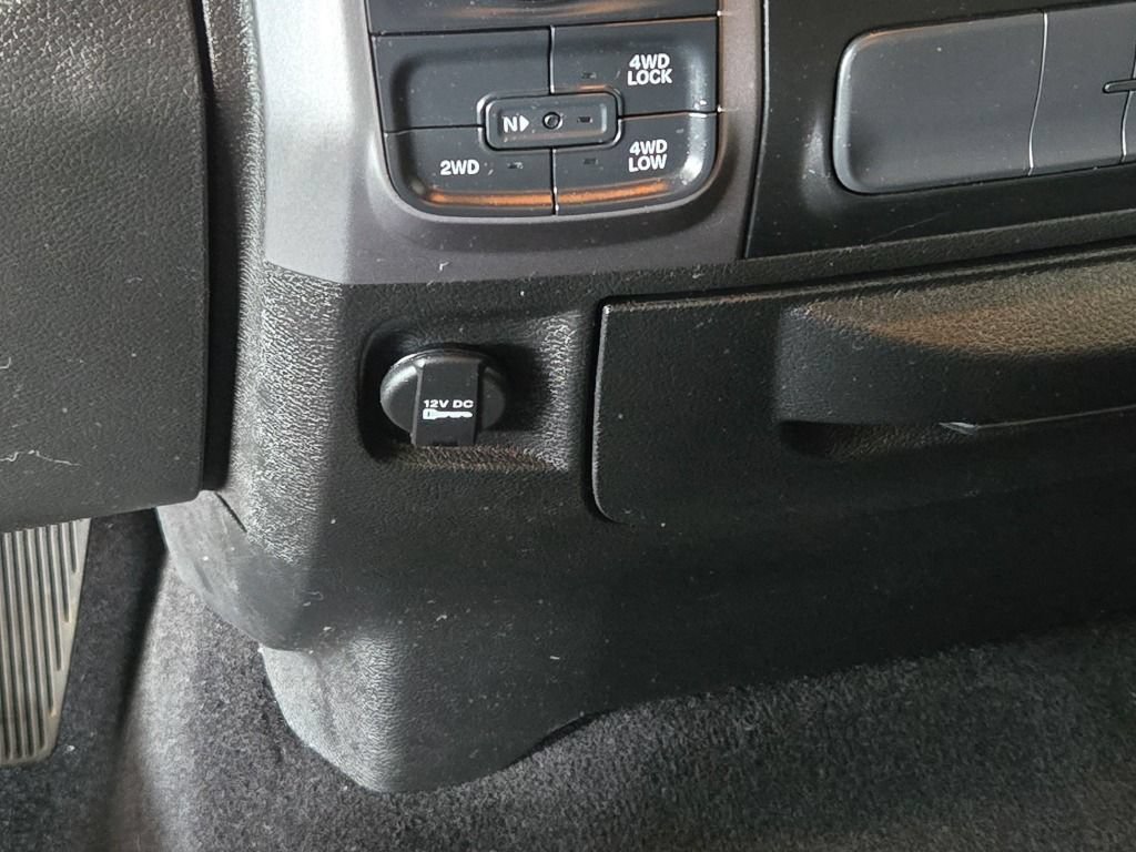 Used 2022 RAM 1500 Warlock AWD/4WD image 25