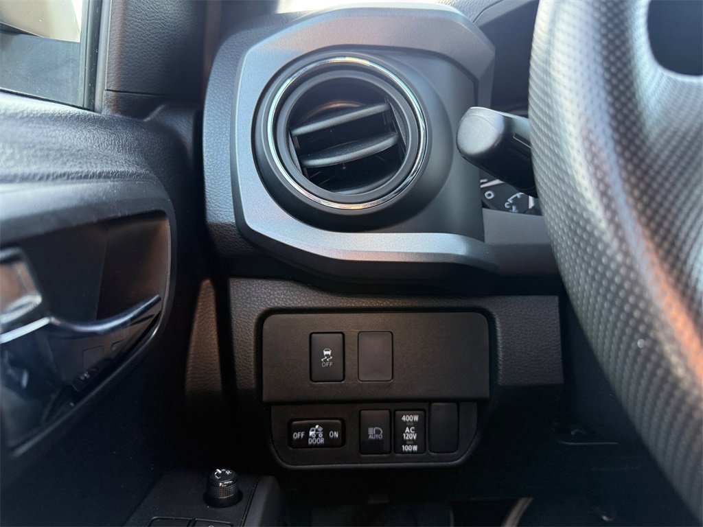 Used 2020 Toyota Tacoma SR5 image 22