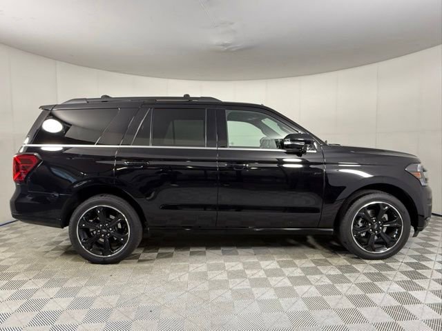 Used 2023 Ford Expedition Limited AWD/4WD image 8