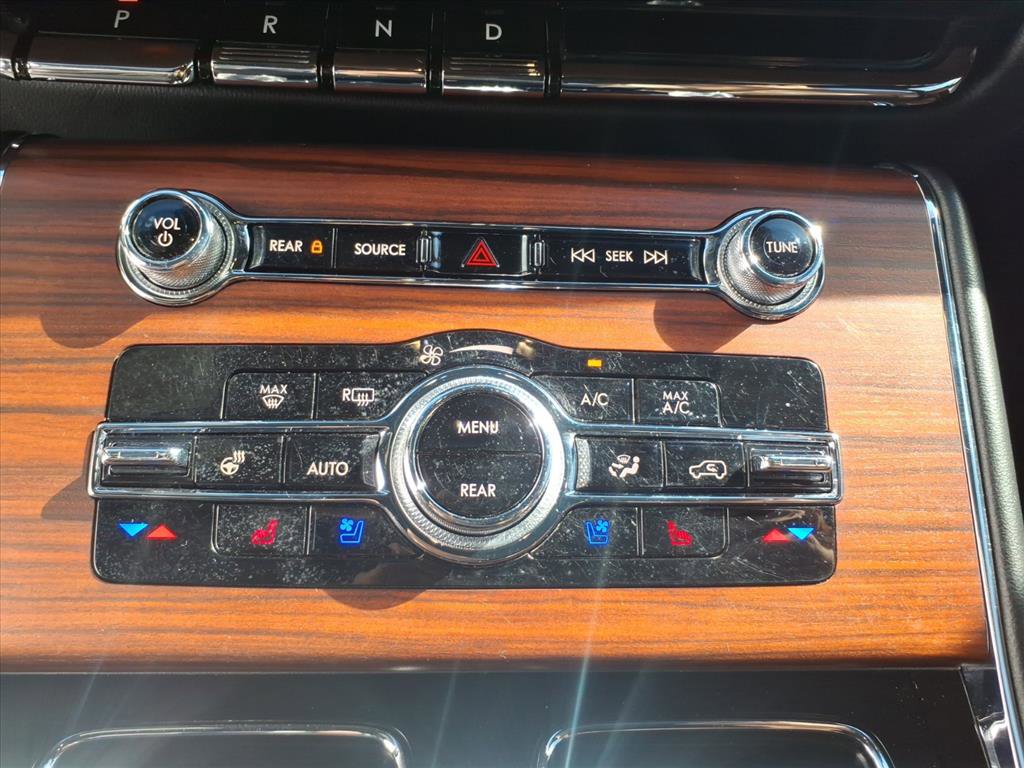 Used 2021 Lincoln Aviator Reserve w/ Equipment Group 201A image 21