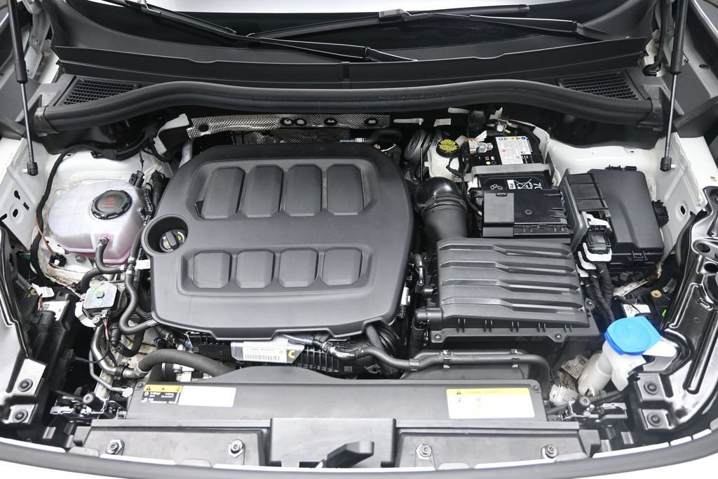 Used 2025 Volkswagen Tiguan S FWD image 31