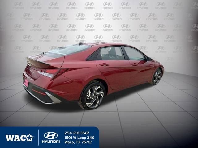 Used 2025 Hyundai Elantra Sport image 13