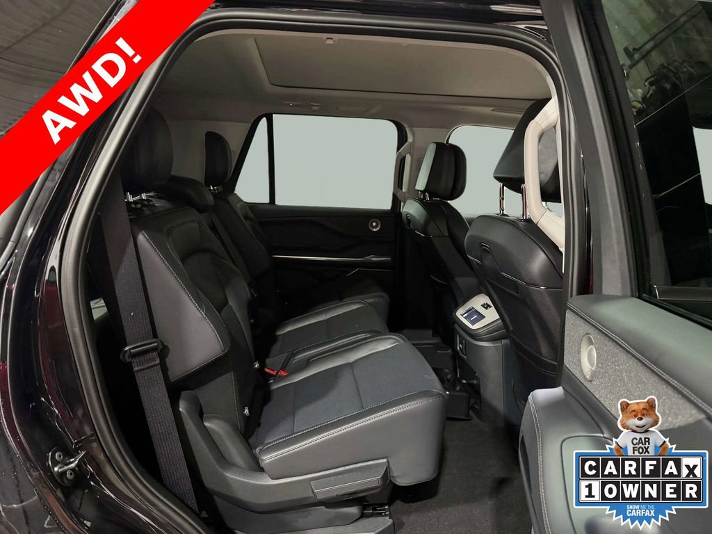 Used 2025 Lincoln Navigator Reserve image 25