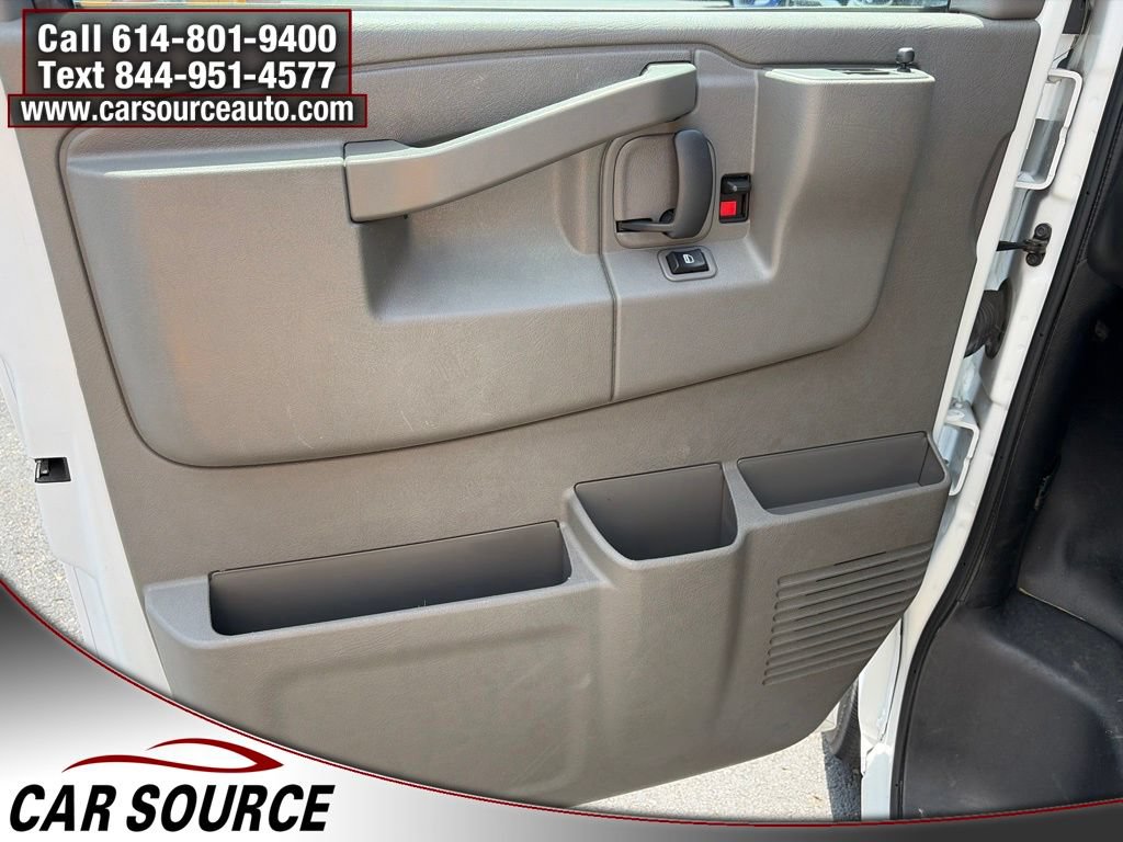 Used 2023 GMC Savana 3500 LS RWD image 15