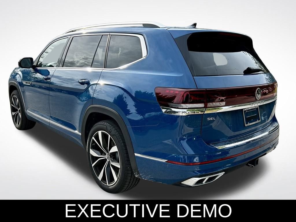 Certified 2025 Volkswagen Atlas SEL Premium R-Line image 7