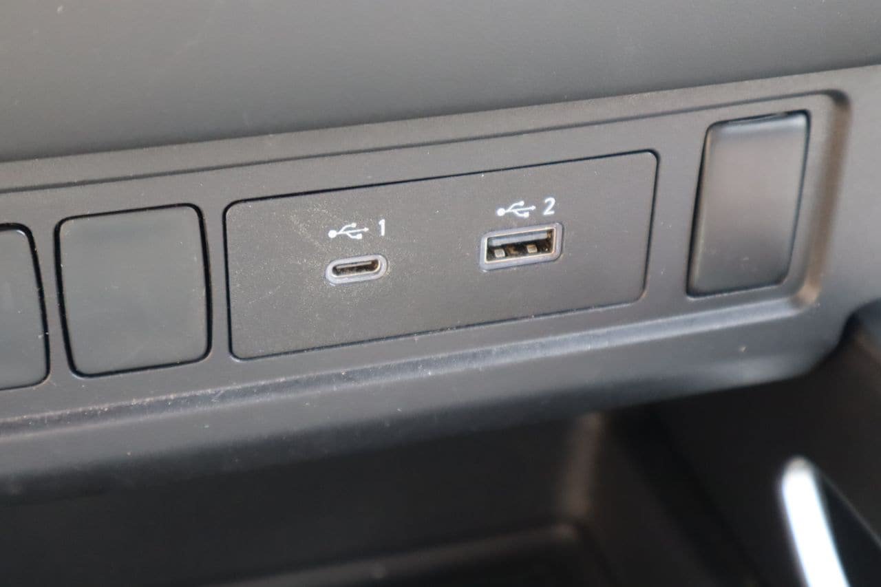 Used 2024 Nissan Frontier SV AWD/4WD image 23