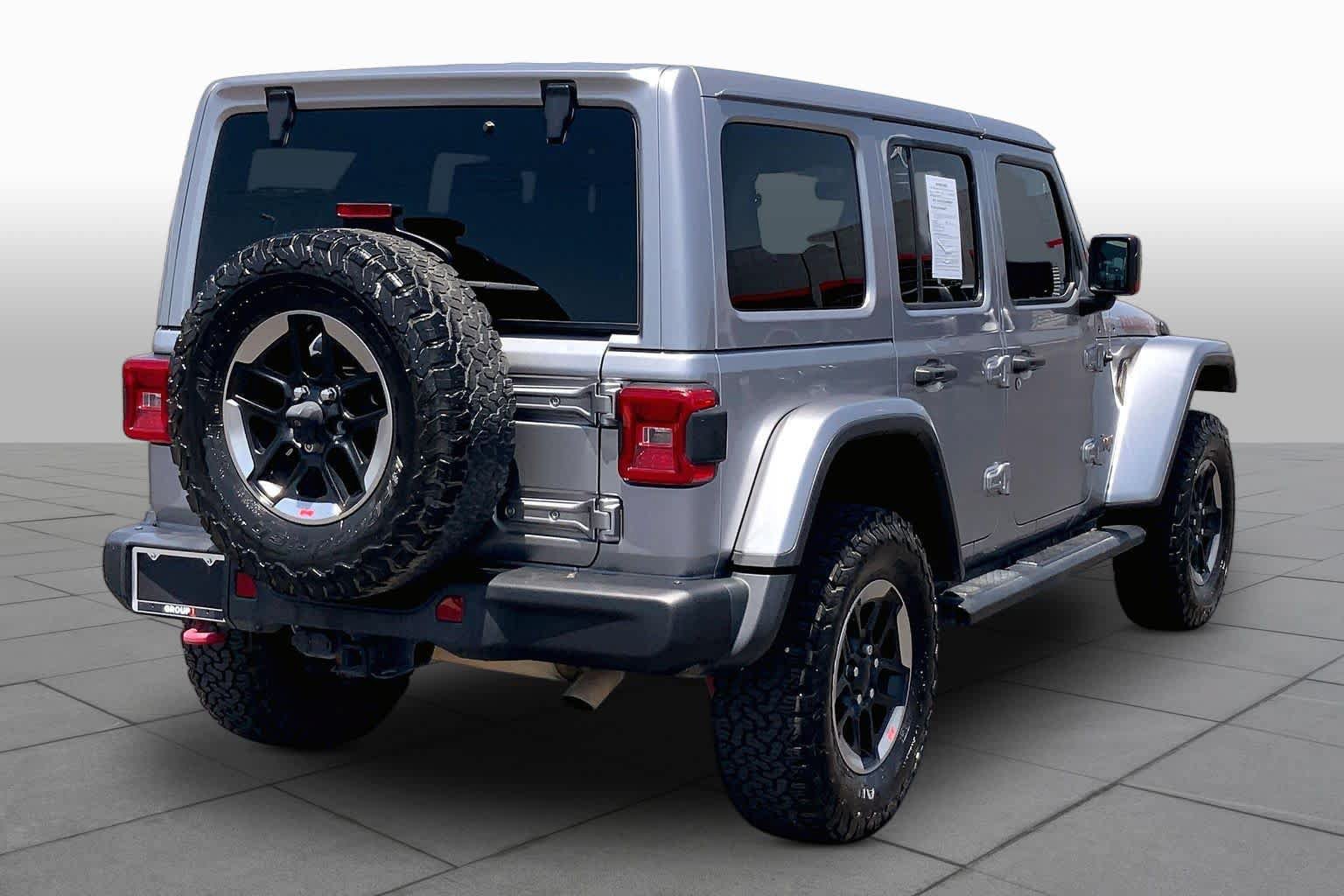 Used 2018 Jeep Wrangler Unlimited Rubicon AWD/4WD image 13