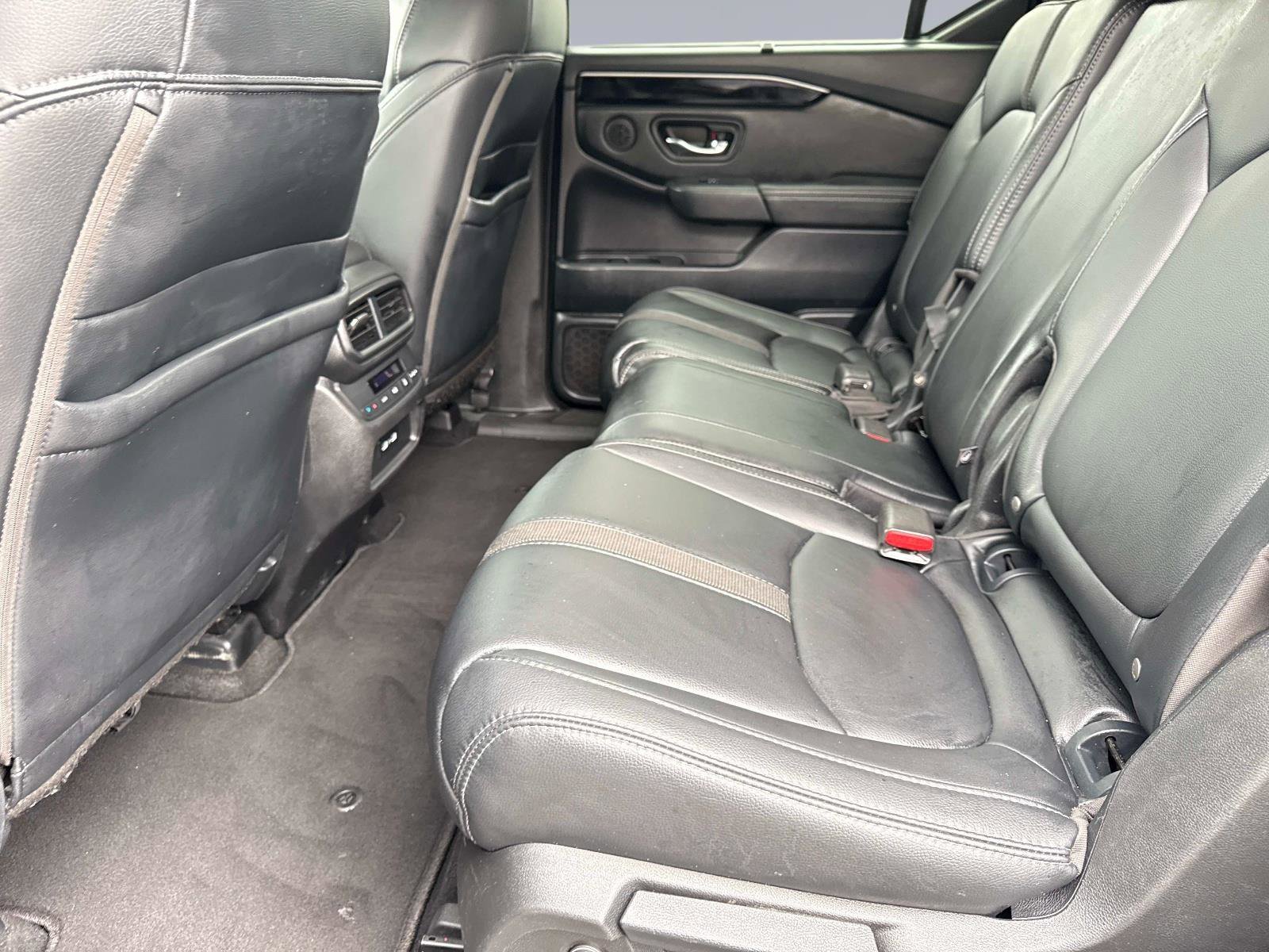 Certified 2023 Honda Pilot Touring image 16