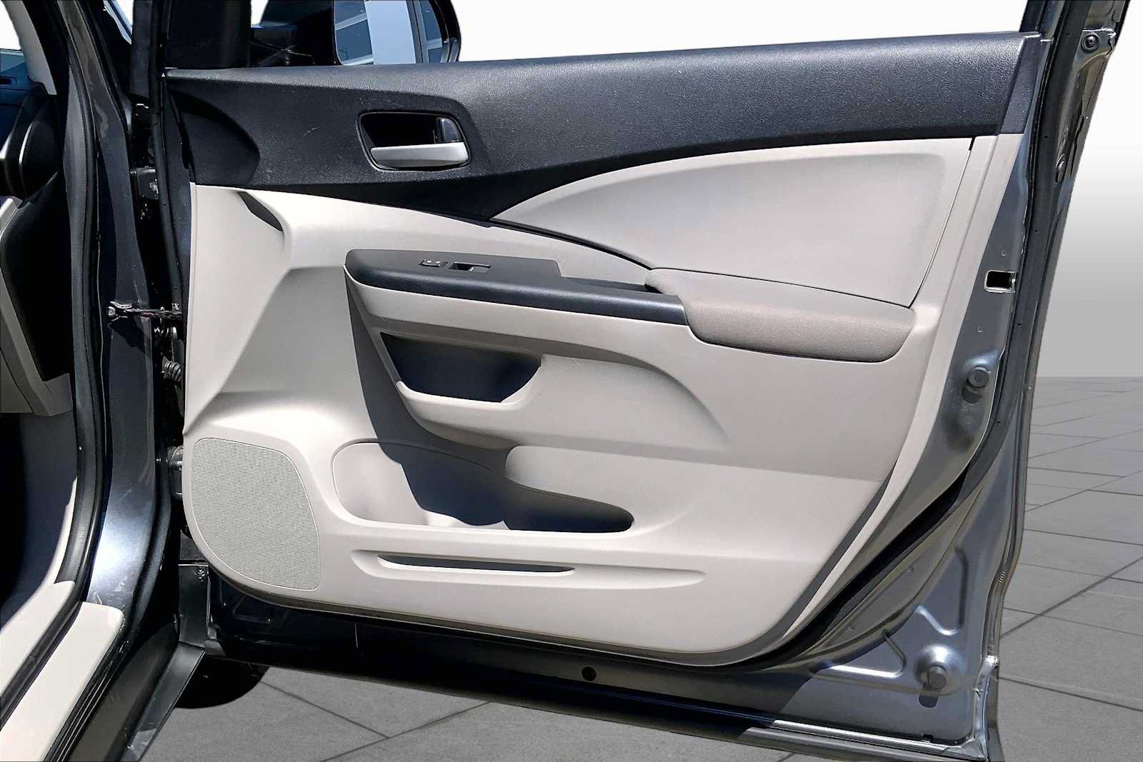 Used 2013 Honda CR-V LX image 22
