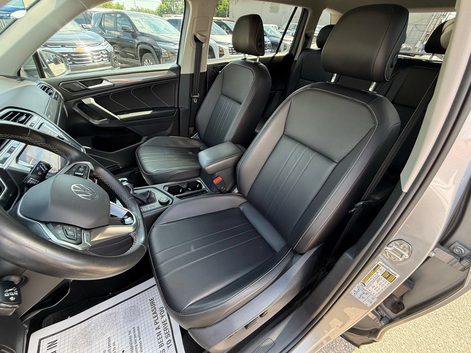 Used 2022 Volkswagen Tiguan SE AWD/4WD image 13