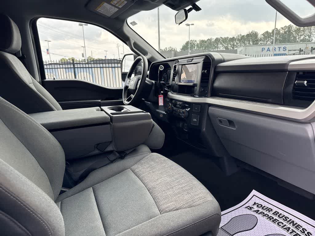 Certified 2025 Ford F250 XLT image 26