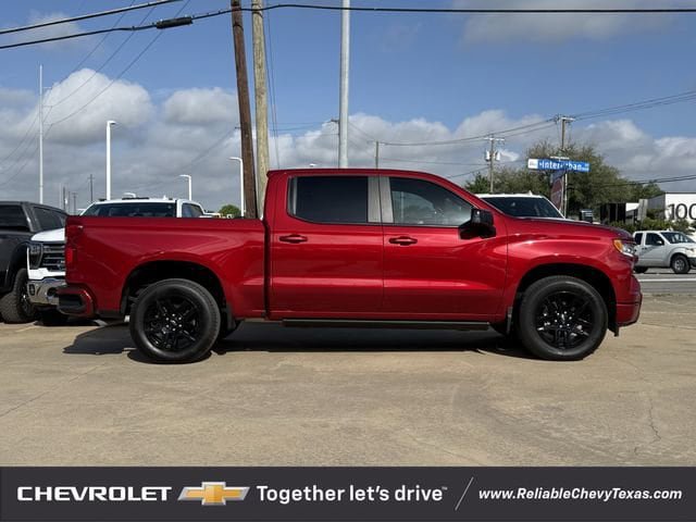 Used 2025 Chevrolet Silverado 1500 RST w/ Convenience Package II image 3