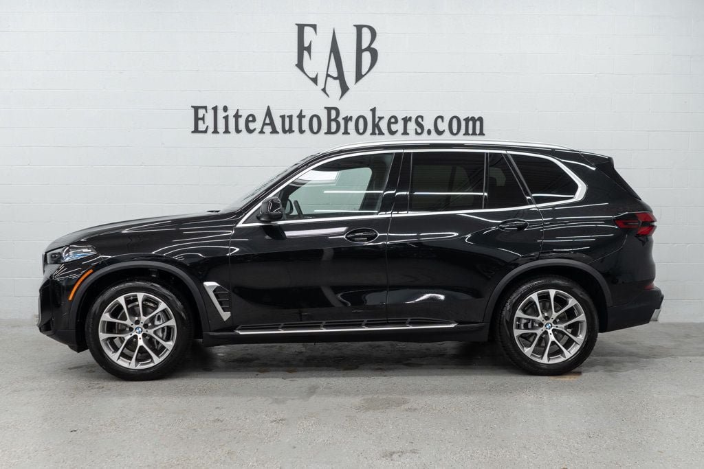 Used 2026 BMW X5 xDrive40i AWD/4WD image 2