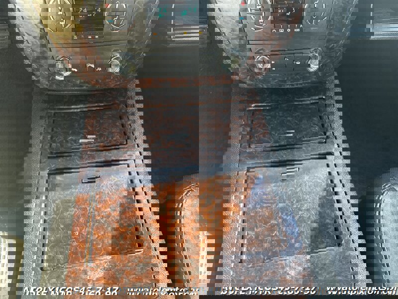 Used 2011 GMC Yukon Denali image 27