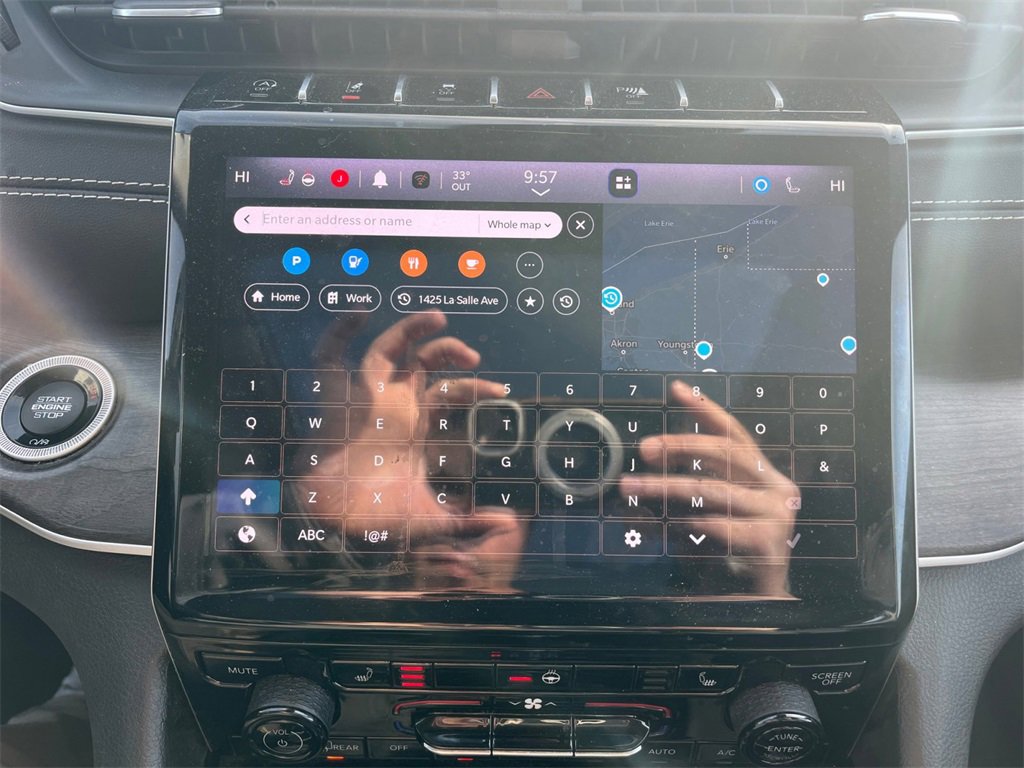 Used 2022 Jeep Grand Cherokee L Limited image 19