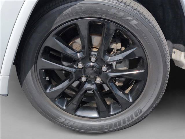 Used 2019 Jeep Grand Cherokee Altitude AWD/4WD image 26