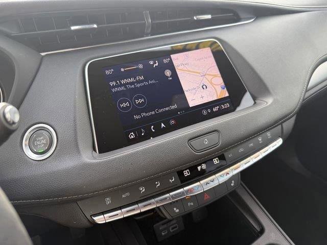 Certified 2022 Cadillac XT4 Premium Luxury w/ Cold Weather Package image 18