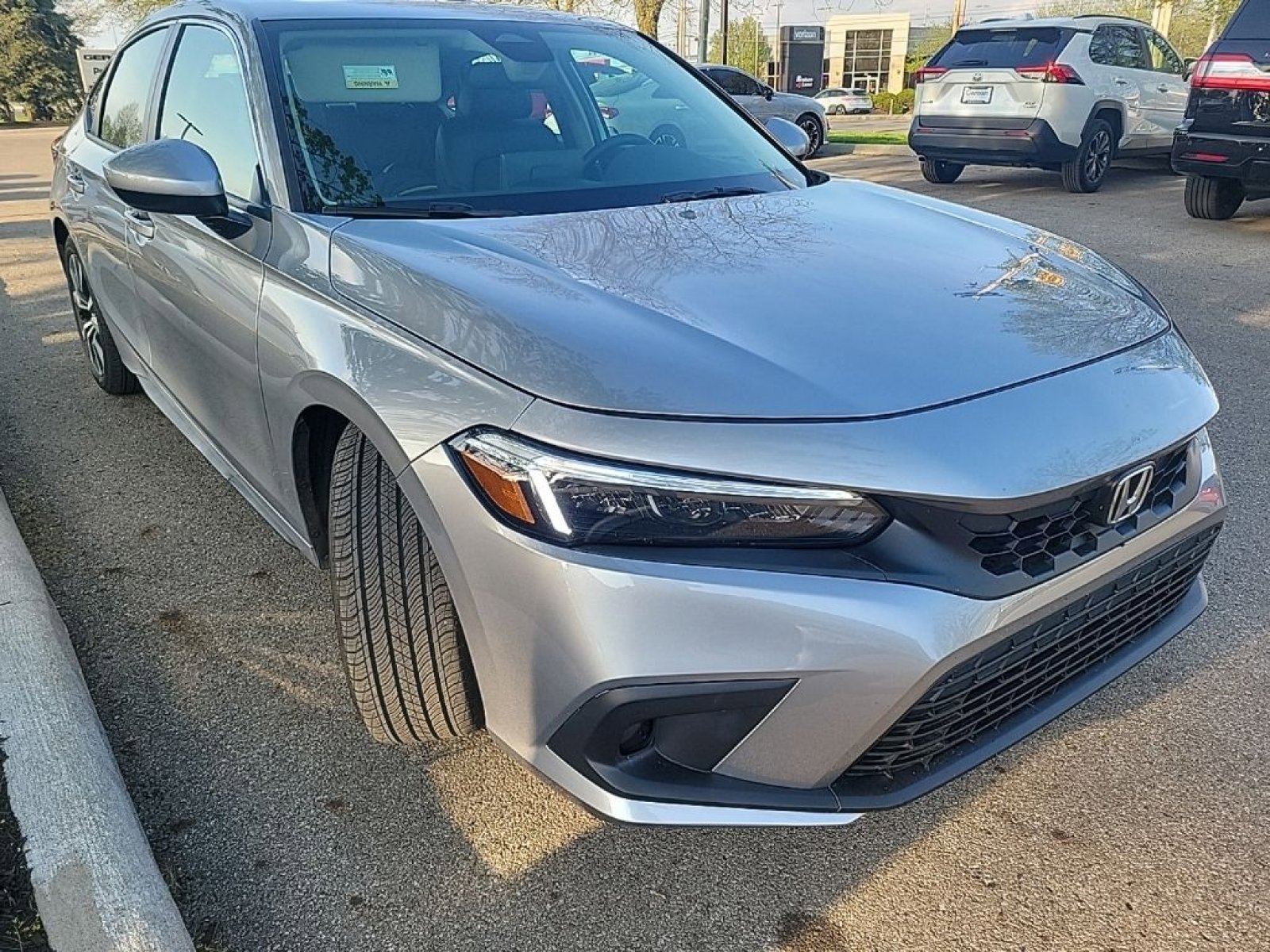 Used 2024 Honda Civic EX-L image 7
