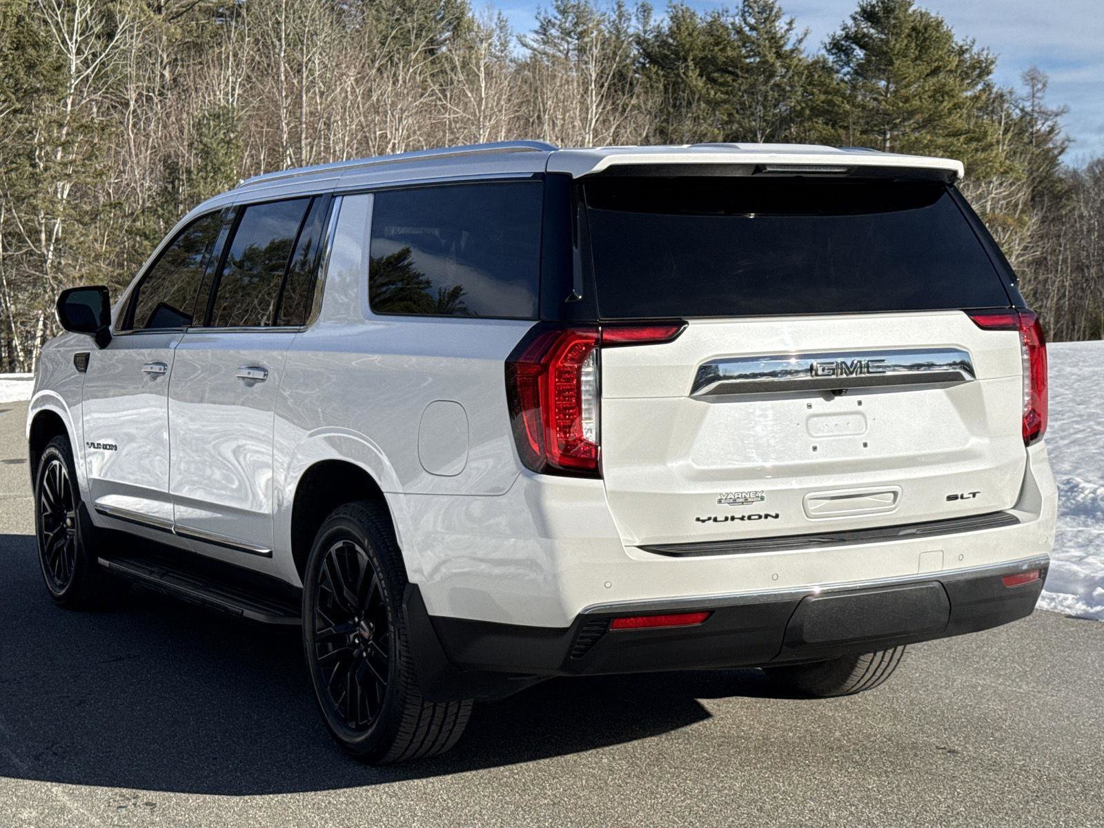 Used 2024 GMC Yukon XL SLT image 9