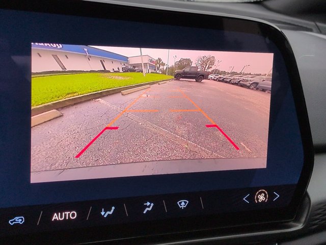 Used 2025 Chevrolet Equinox EV LT FWD image 19
