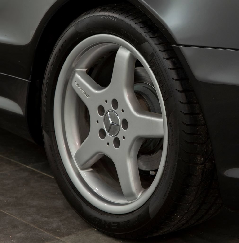 Used 2003 Mercedes-Benz SL 500 image 9