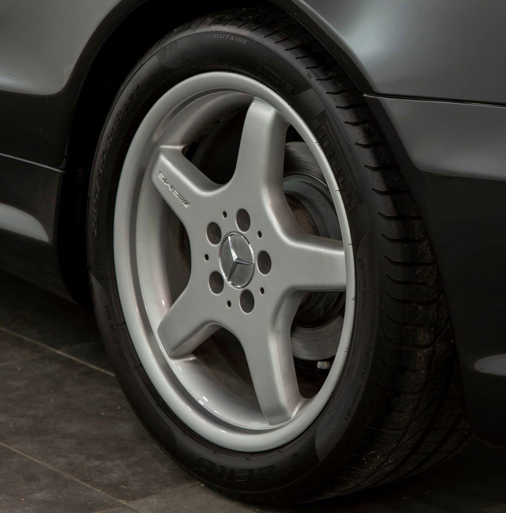 Used 2003 Mercedes-Benz SL 500 image 9