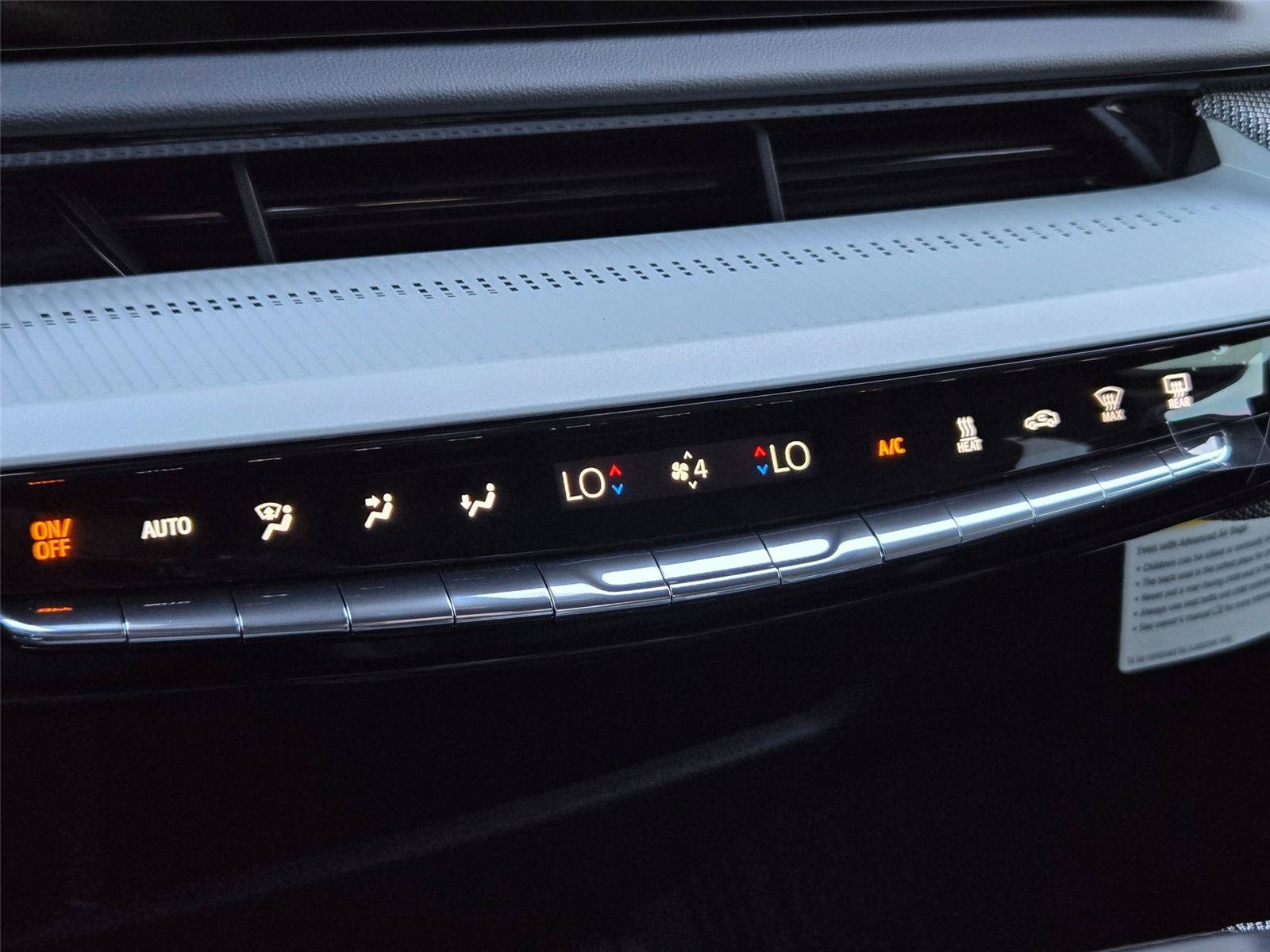 New 2026 Cadillac Optiq Luxury 1 w/ LPO, Floor Liner Package AWD/4WD image 20