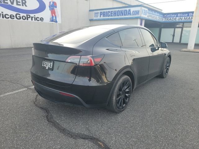 Used 2023 Tesla Model Y Long Range image 7