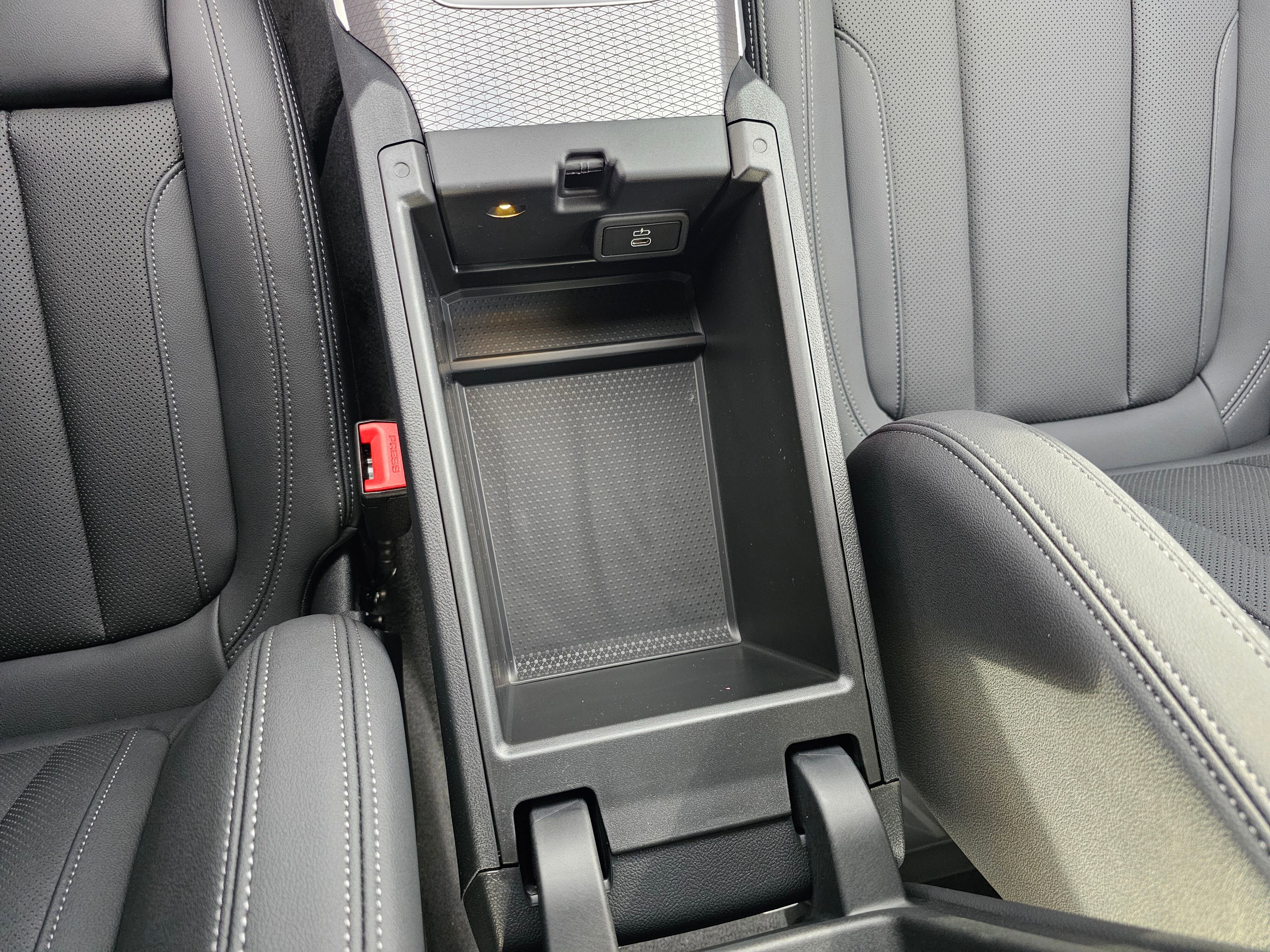 New 2026 BMW 330i xDrive Sedan w/ M Sport Package image 25