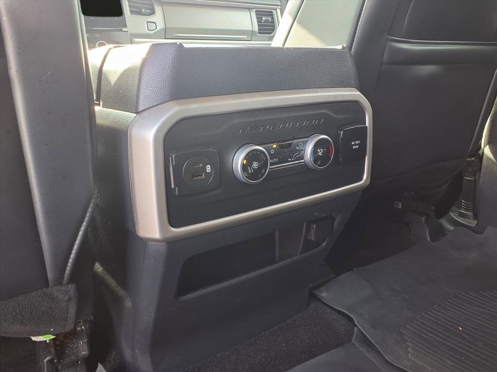 Used 2022 Ford Expedition XLT image 25