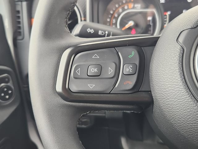 Used 2026 Jeep Gladiator Mojave AWD/4WD image 24