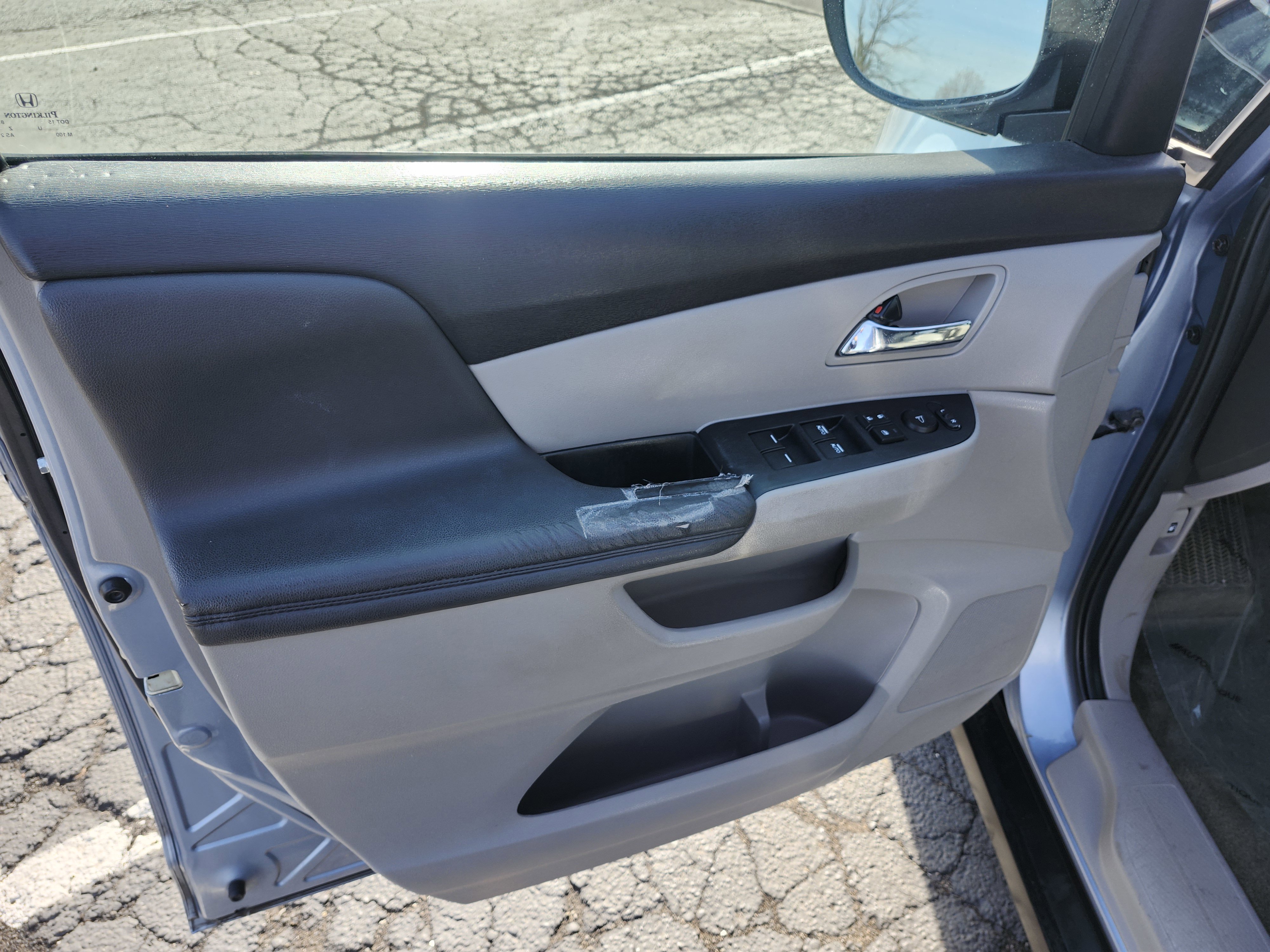 Used 2014 Honda Odyssey EX-L image 25