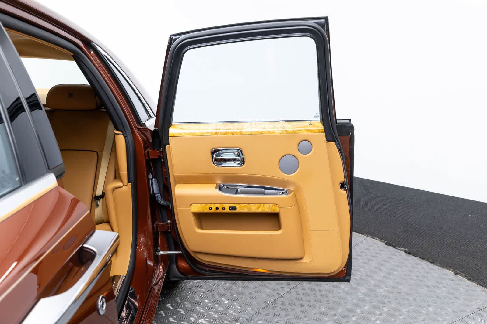 Used 2013 Rolls-Royce Ghost RWD image 64