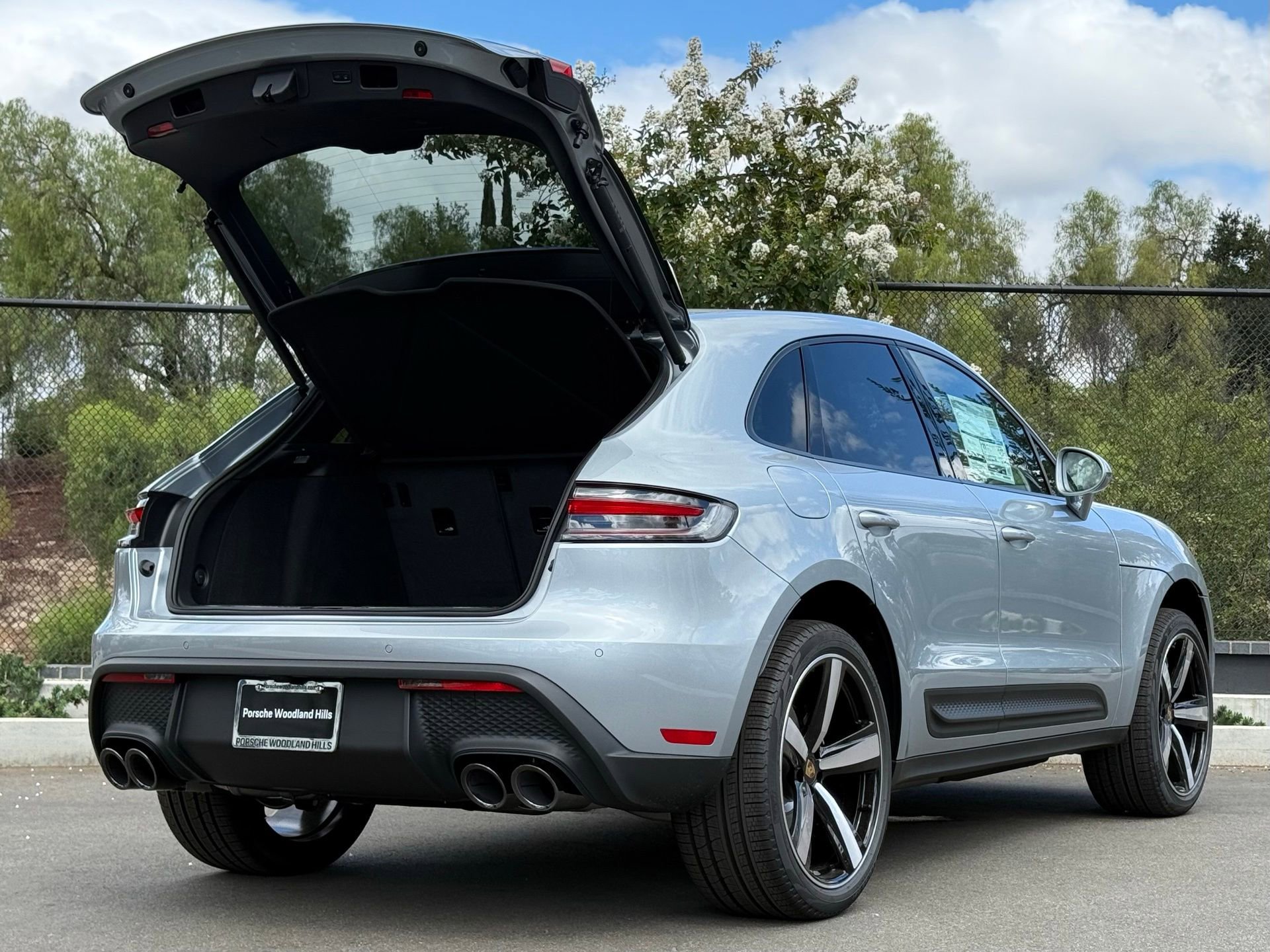 Used 2026 Porsche Macan image 32