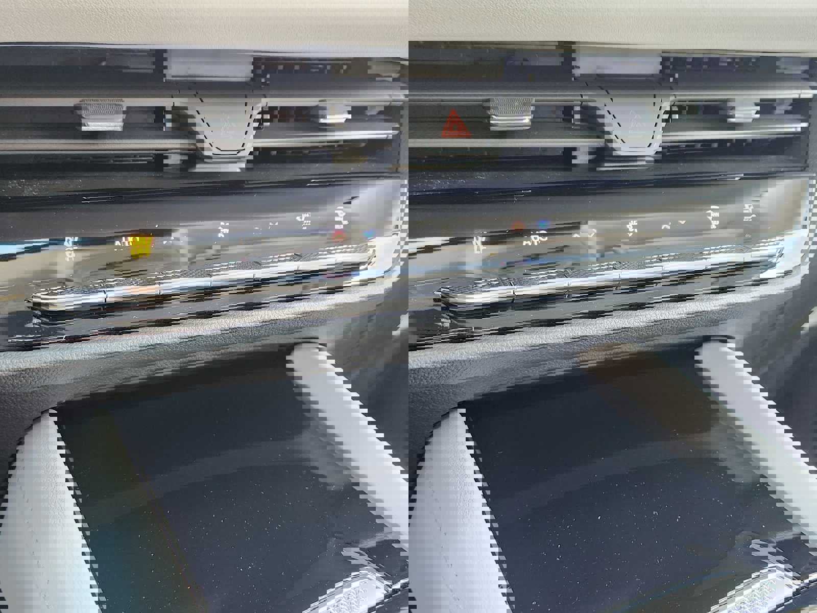 New 2026 Buick Envision Avenir image 21