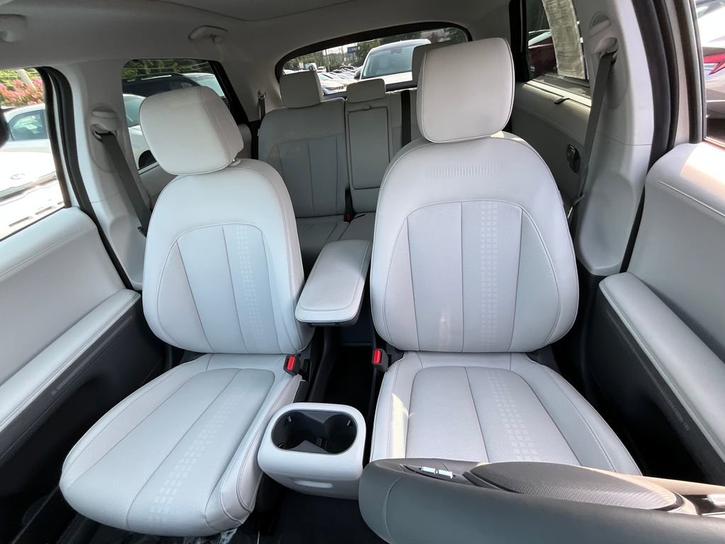 Used 2024 Hyundai Ioniq 5 Limited image 19