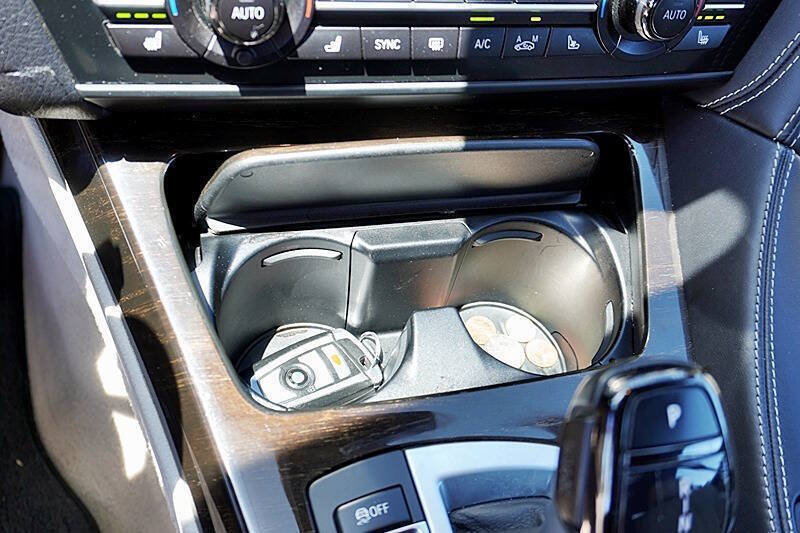Used 2015 BMW 640i Convertible RWD image 24