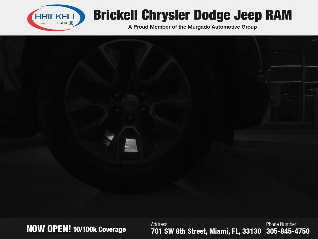 Used 2021 Chevrolet Suburban LT w/ LT Signature Package image 17