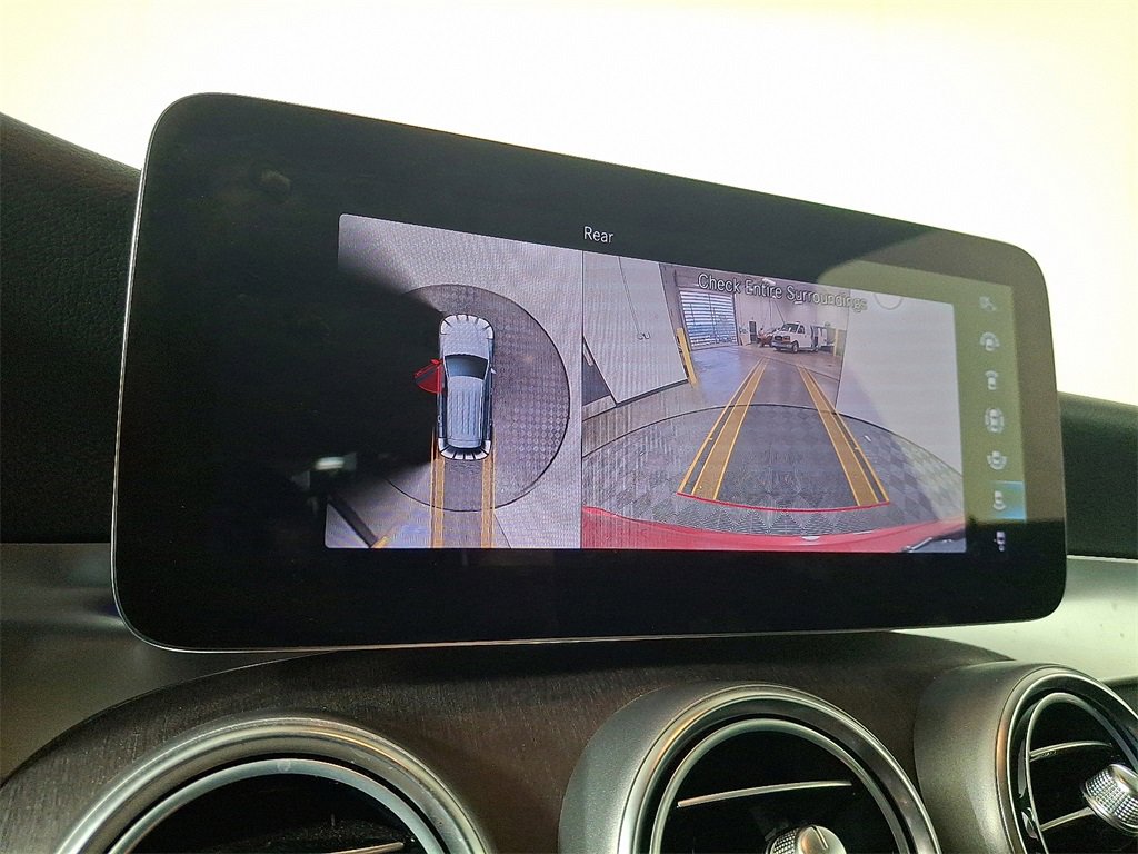 Used 2022 Mercedes-Benz GLC 300 4MATIC image 4