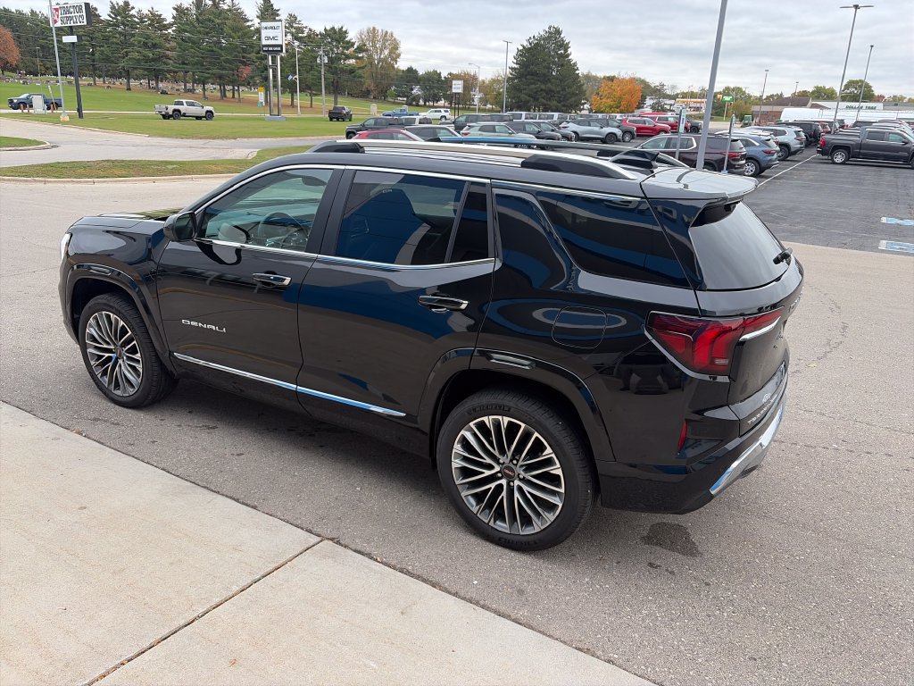 Used 2026 GMC Terrain Denali AWD/4WD image 6