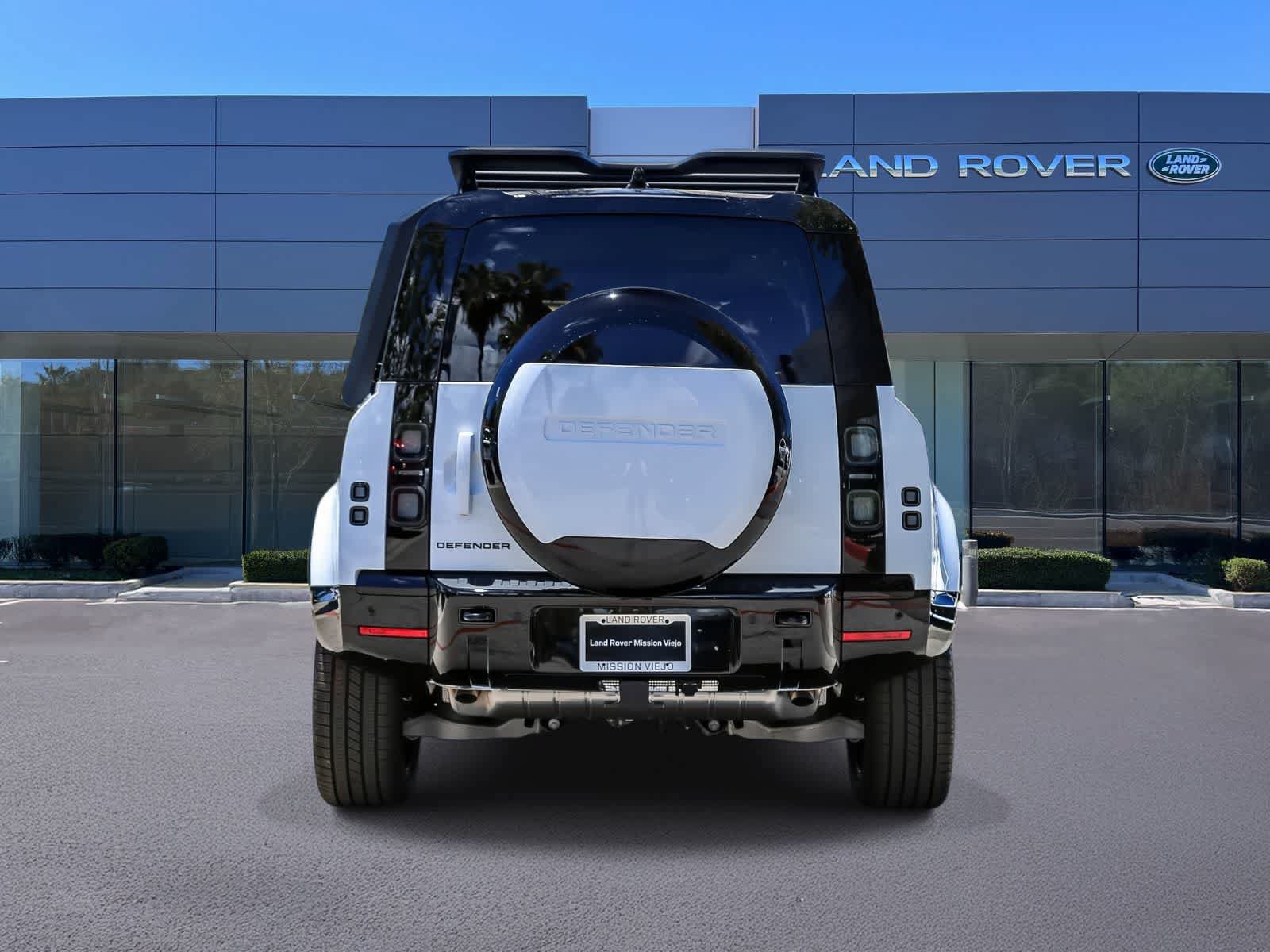 New 2026 Land Rover Defender 110 X-Dynamic SE AWD/4WD image 5