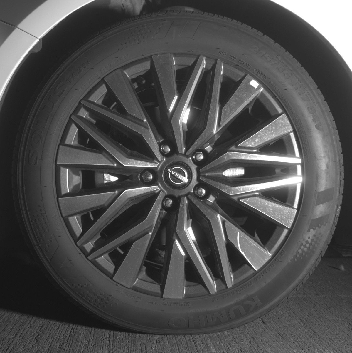 Used 2025 Nissan Altima 2.5 SV image 12