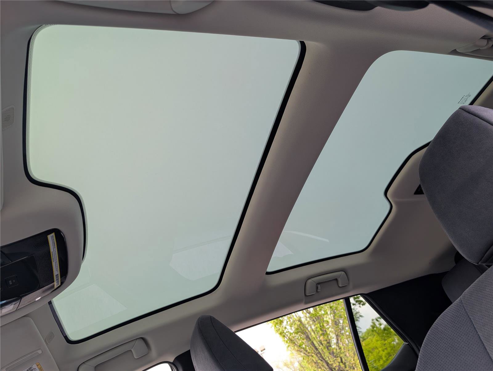 Used 2023 Lexus RZ 450e Premium w/ Accessory Package (2T) AWD/4WD image 20