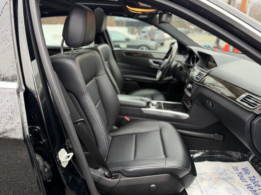 Used 2014 Mercedes-Benz E 350 4MATIC Sedan image 22