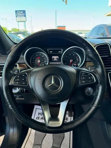 Used 2017 Mercedes-Benz GLS 450 4MATIC image 24