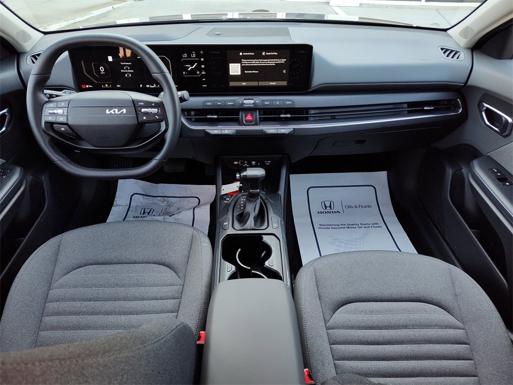 Used 2025 Kia K4 EX image 29